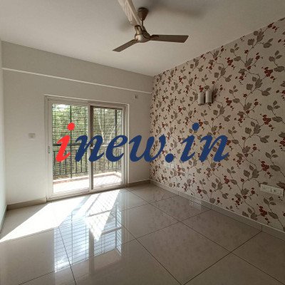 3bhk Semi furnished in Candeur Rise