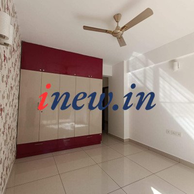 3bhk Semi furnished in Candeur Rise