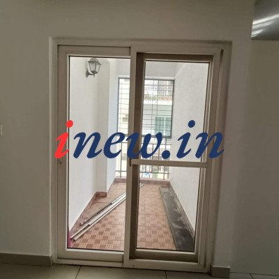 3bhk Semi furnished in Candeur Rise