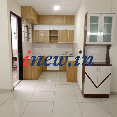 2bhk Semi furnished in Disha Central Park