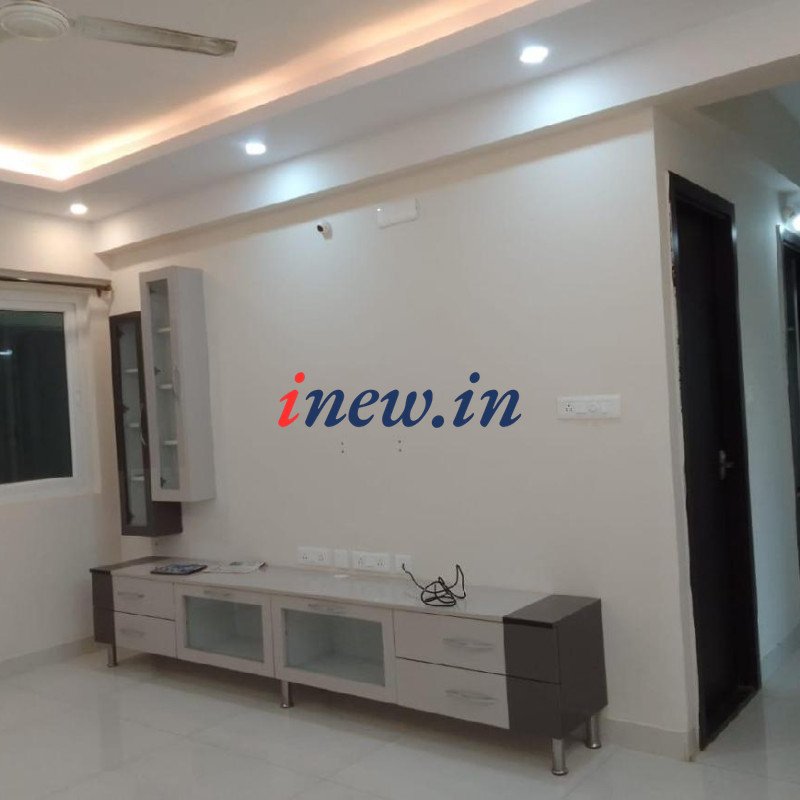 2bhk Semi furnished in Purvi Symphony